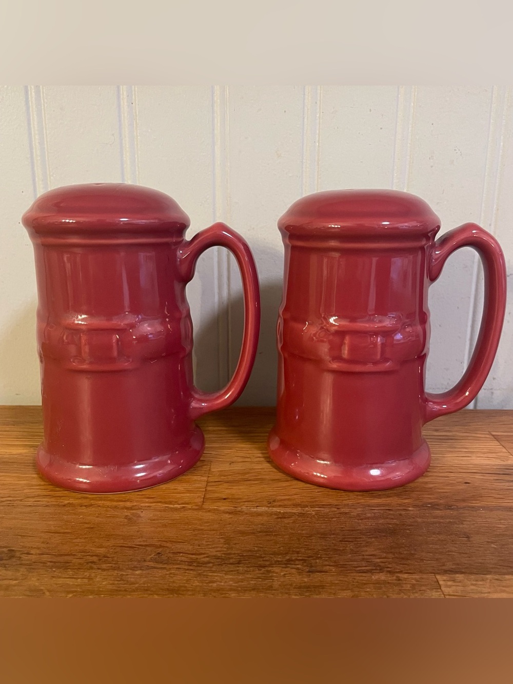 Longaberger Pottery Stovetop Salt & Pepper Shakers (Paprika)